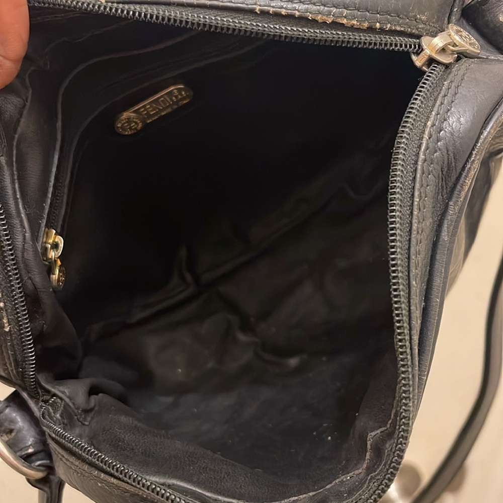 Authentic Fendi, please check all picture of condition - Picture 13 of 17